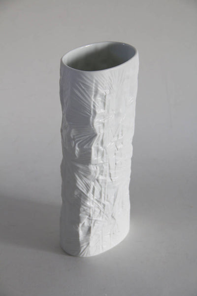 Modernist Tall White Bisque Porcelain Op Art  "Rock" Vase - Martin Freyer for Rosenthal Studio Linie 60s