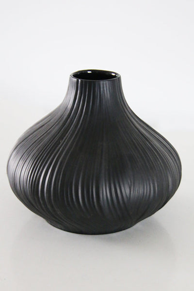 Black Porcelain 'Plissée' Vase - M. Freyer for Rosenthal 1970s