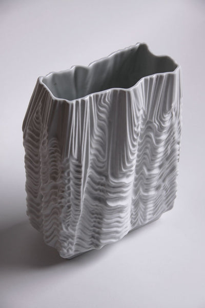 Large Porcelain White 'Kaskade' Vase - M. Freyer for Rosenthal Studio Linie 1966