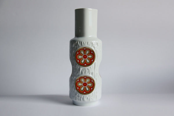 Op Art White German Flower Red Pattern Vase - Vohenstrauss (Johann Seltmann, Bavaria) 60s